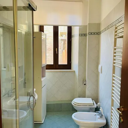 Anna House Old Town * 아시시